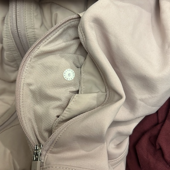 Lululemon Push Your Pace Jacket Porcelain Pink size 6 - Picture 12 of 13